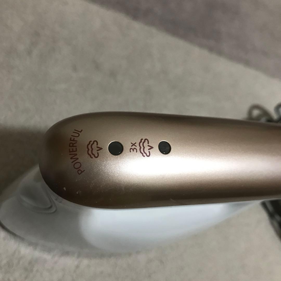 【Panasonic】衣類スチーマー　シャンパンゴールド　2回使用