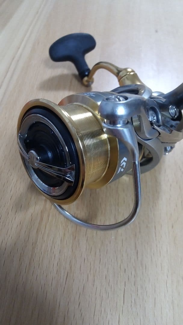 DAIWA　フリームス　LT3000S-CXH ベアリング追加済み　中古美品