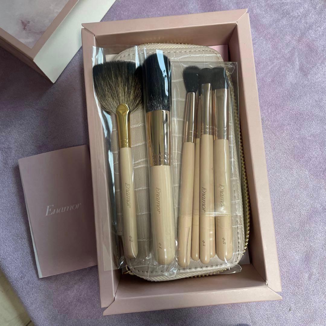 Enamor メイクブラシセット 収納ケース付き