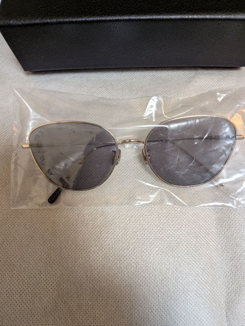 BLANC..B0041 WHITE GOLD M GRYレンズ