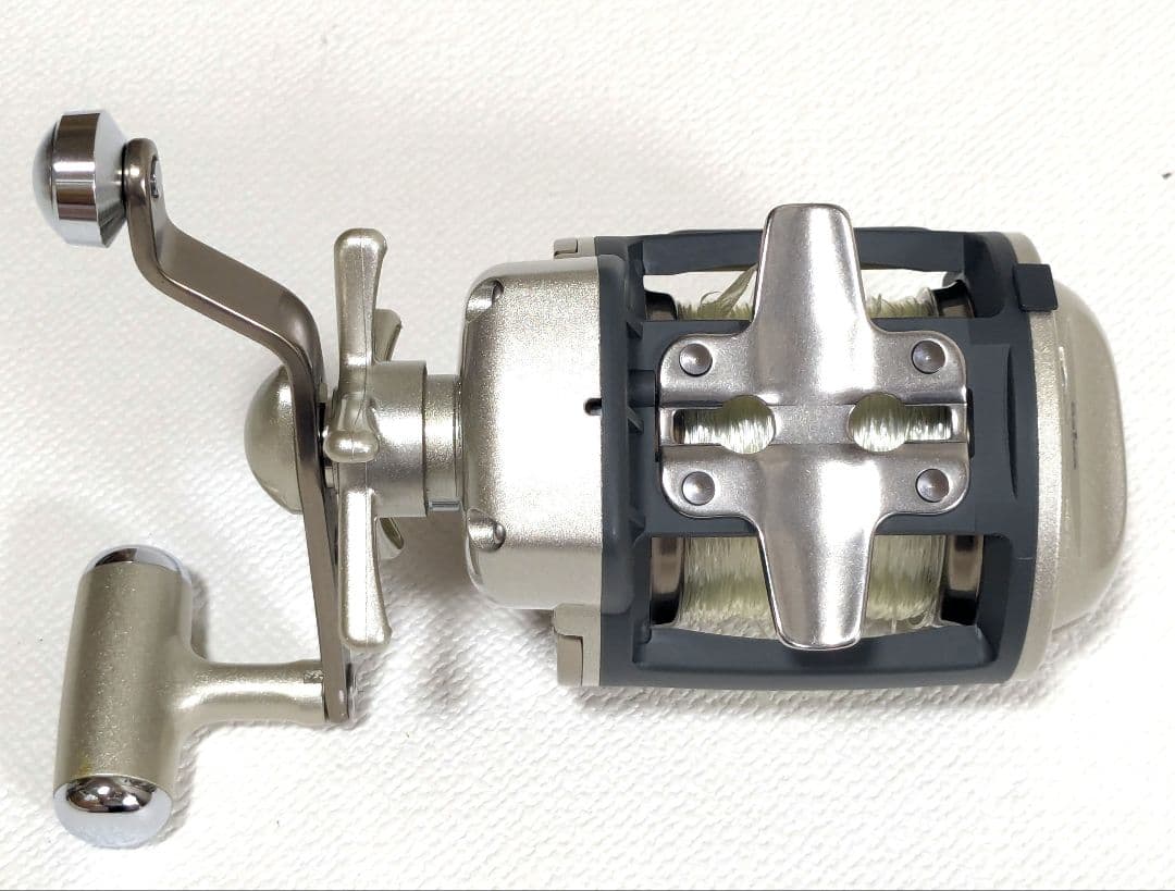 【未使用品に近い】DAIWA ダイワ SEALINE 石鯛 X40Hベイトリール