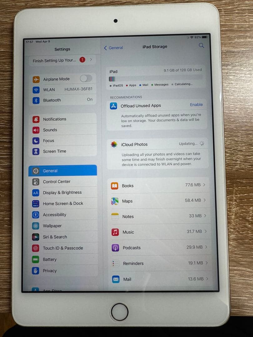 iPad mini 4（128GB / Wi-Fiモデル / シルバー）