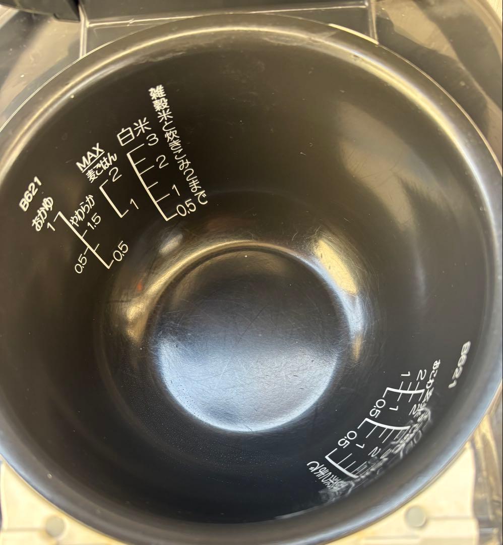 ZOJIRUSHI 圧力IH炊飯ジャー 極め炊きNP-RN05型 2023年製