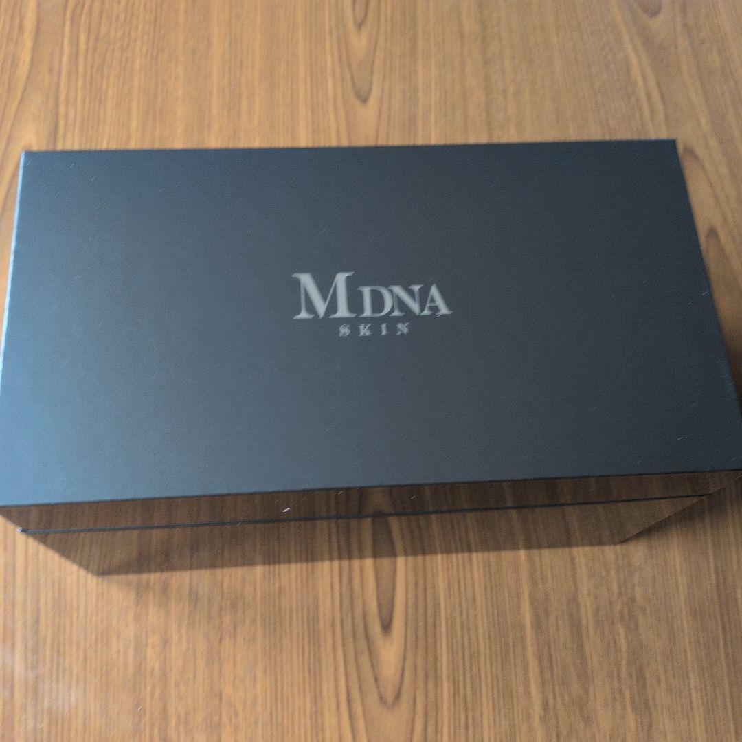 MDNA SKIN 美顔器 ブラック