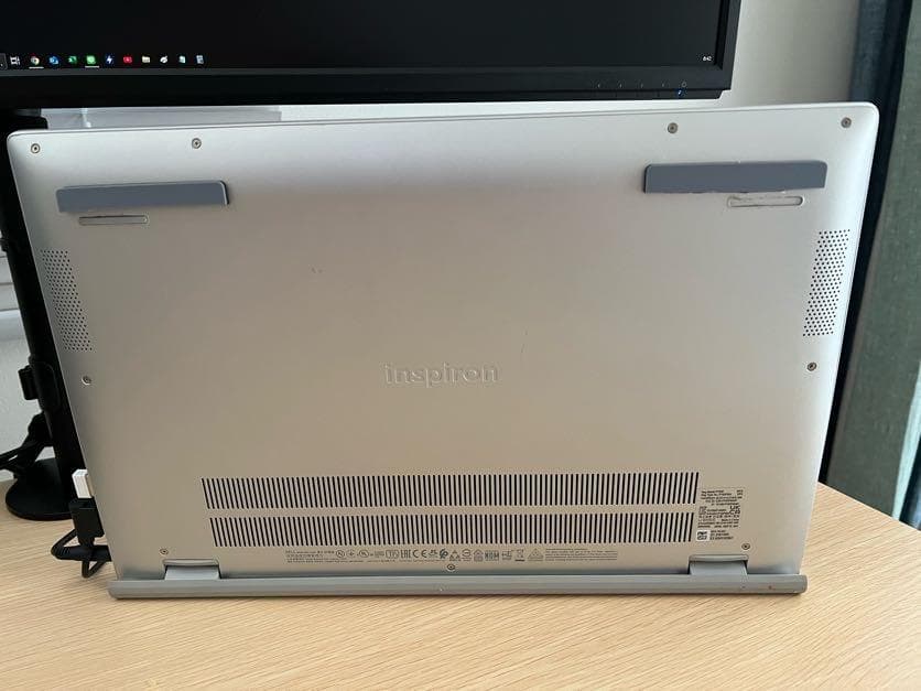 その他ノートPC本体 DELL Inspison 5505