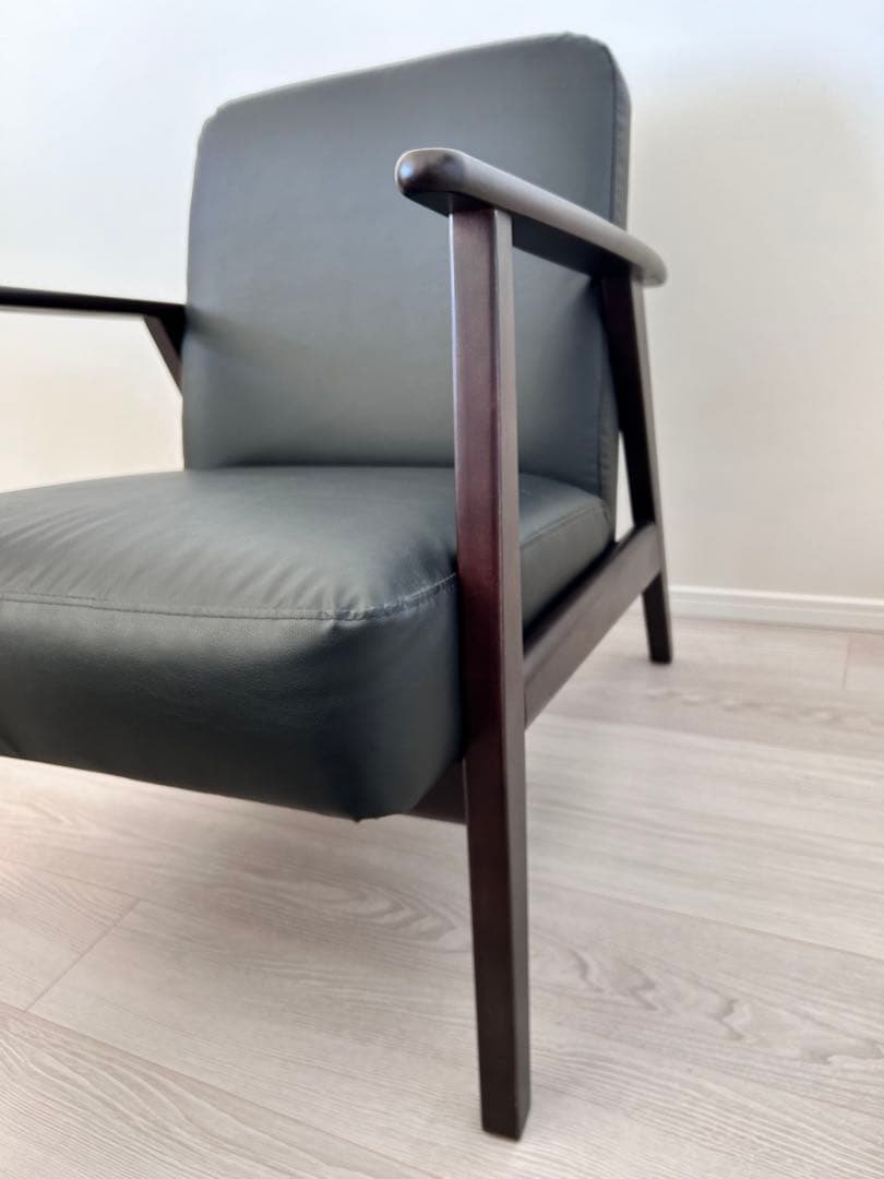 EKENASET エーケネーセット 黒の合成皮革 1人掛けソファ