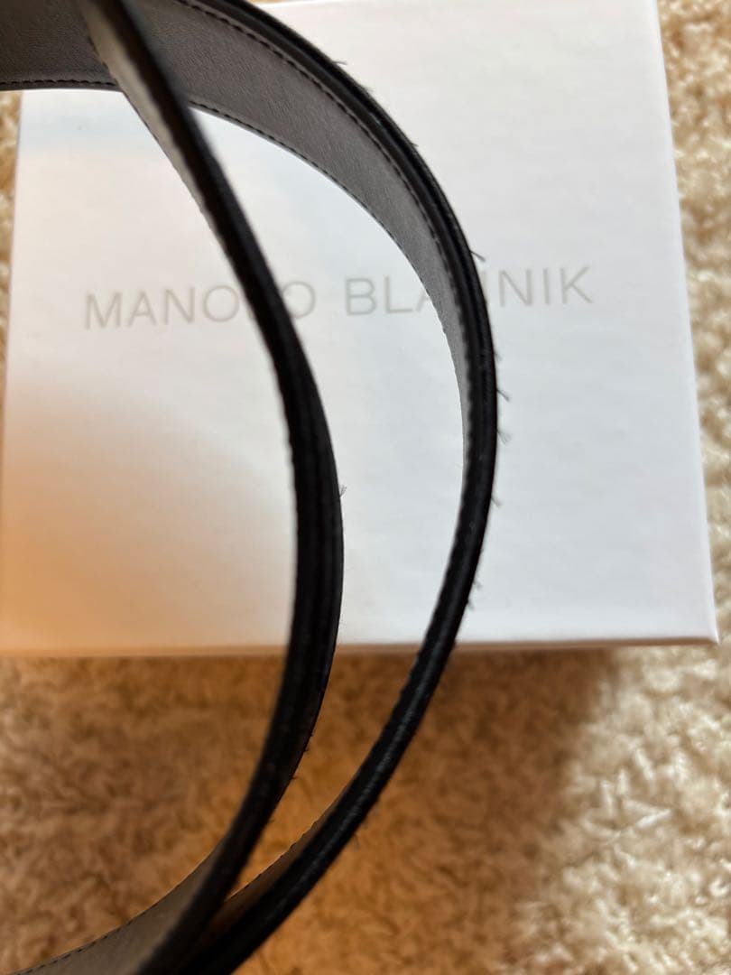 Manolo Blahnik Hangisi サテンベルト