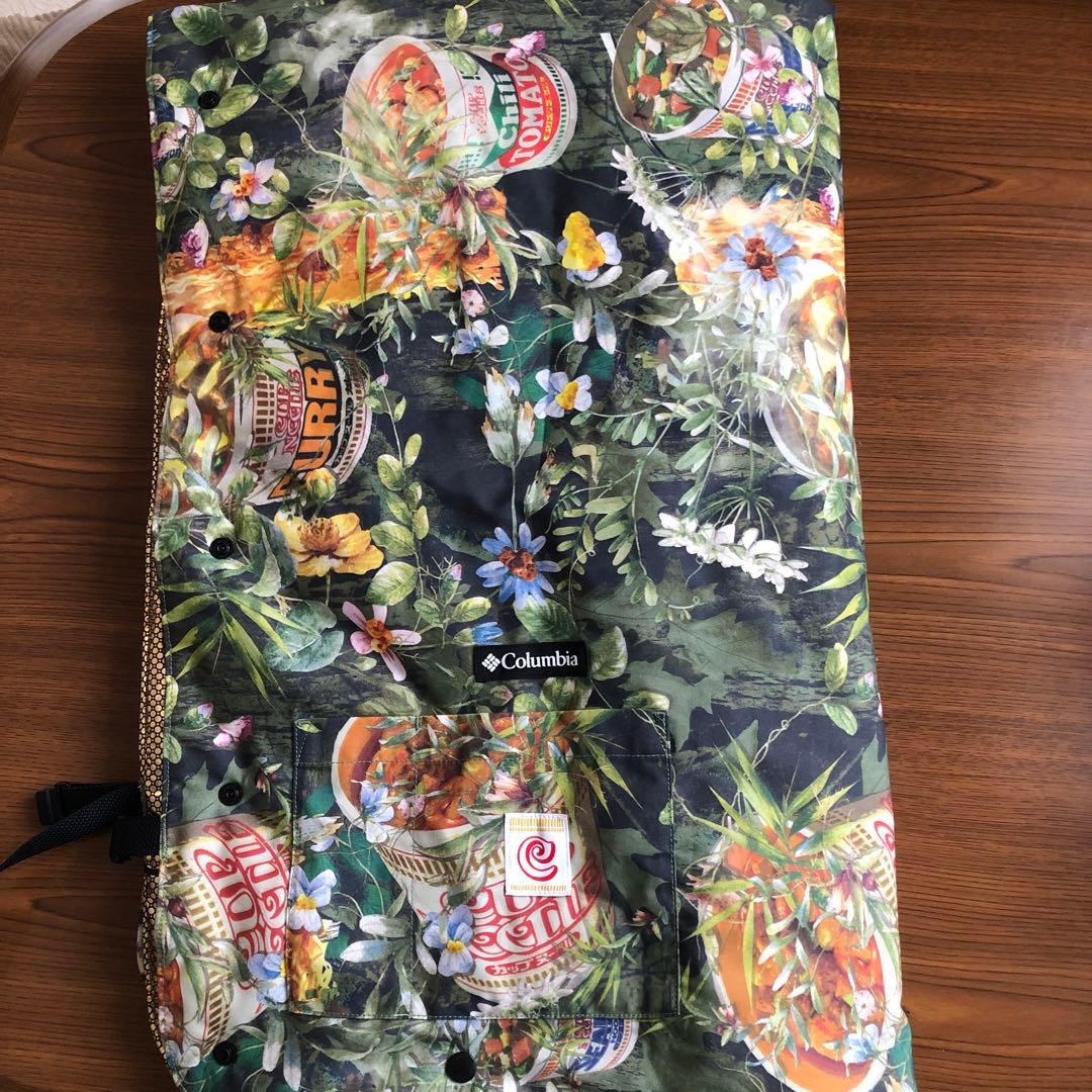 コロンビア　カップヌードルコラボ　ブランケット