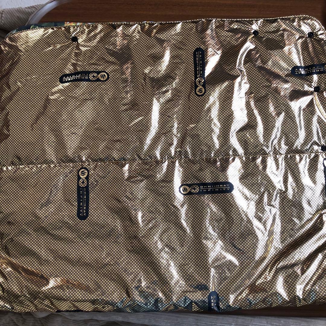 コロンビア　カップヌードルコラボ　ブランケット